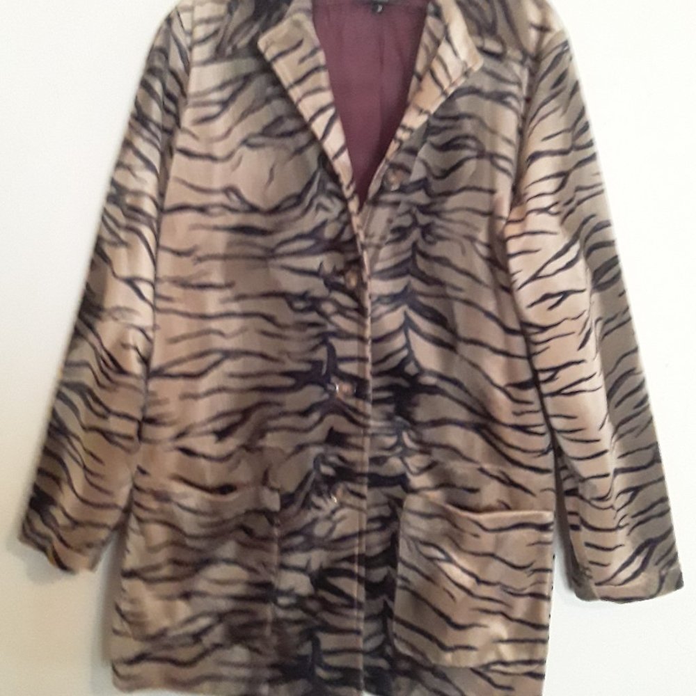"Karen Kane" Woman’s Blazer Size M